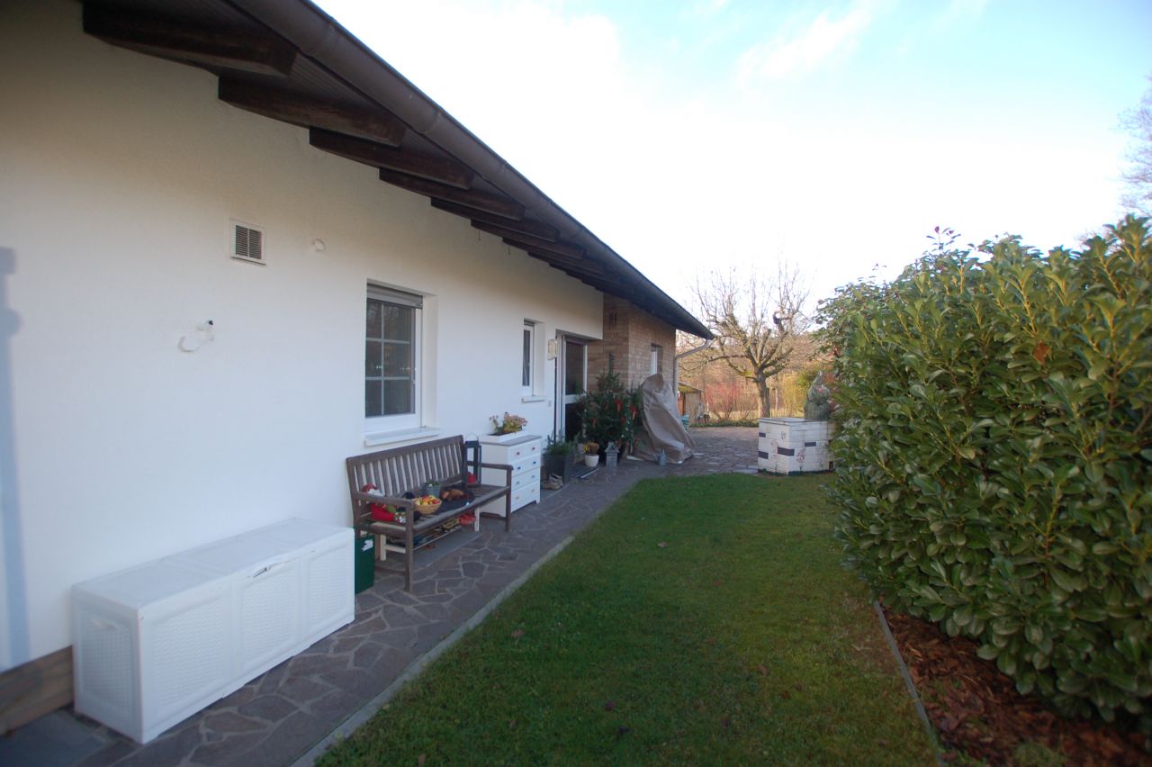 VERKAUFT! - Sehr schönes und gepflegtes Einfamilienhaus mit Einliegerwohnung in Lützelbach zu verkaufen!