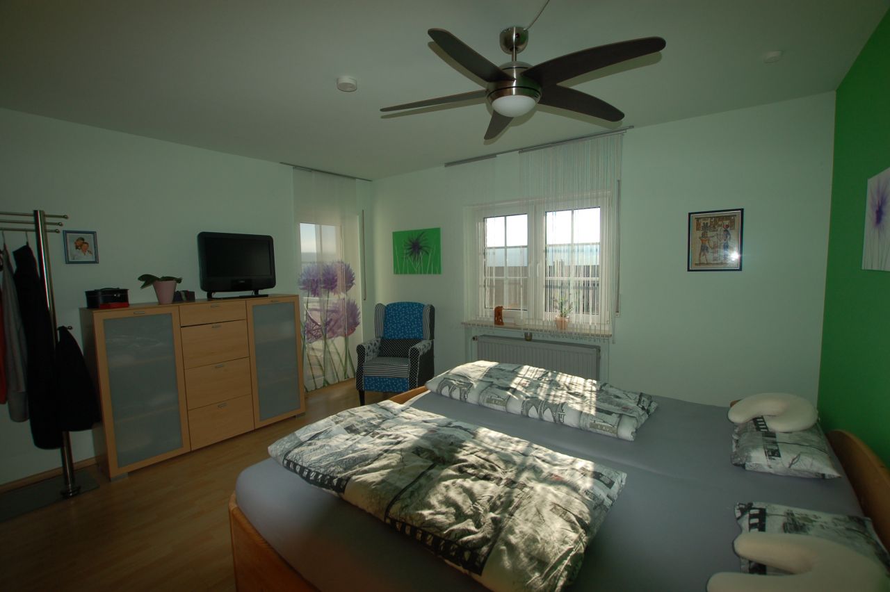 VERKAUFT! - Sehr schönes und gepflegtes Einfamilienhaus mit Einliegerwohnung in Lützelbach zu verkaufen!