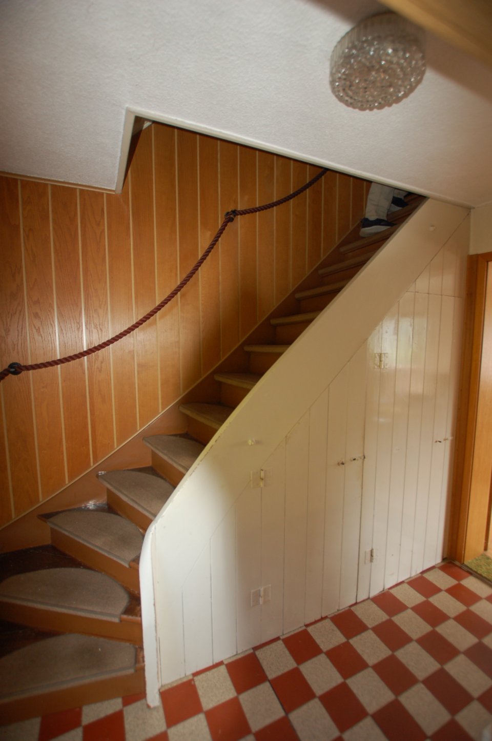 VERKAUFT!- Einfamilien-Doppelhaushälfte mit Scheune und Gärtchen in Gammelsbach zu verkaufen