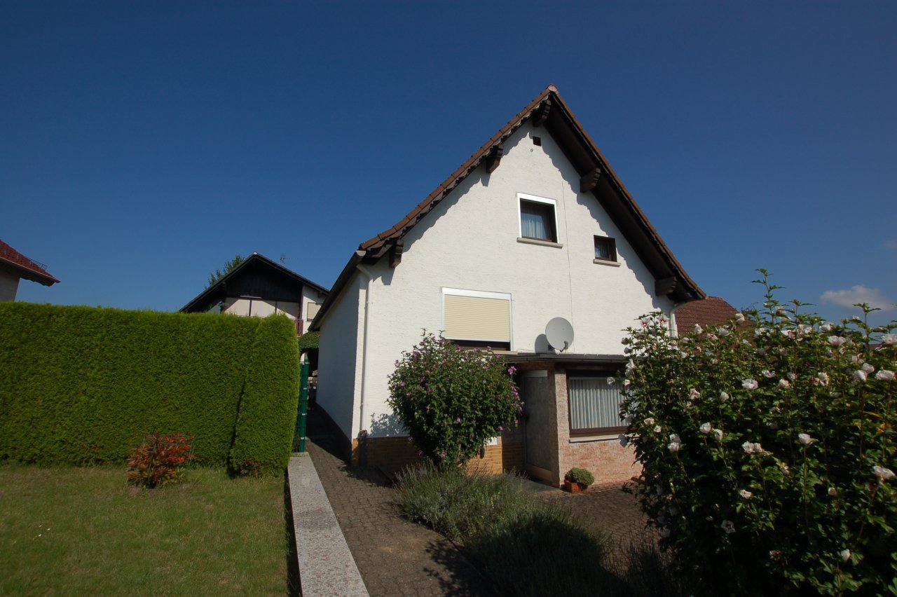 VERKAUFT! - Freistehendes Einfamilienhaus in Höchst zu verkaufen!