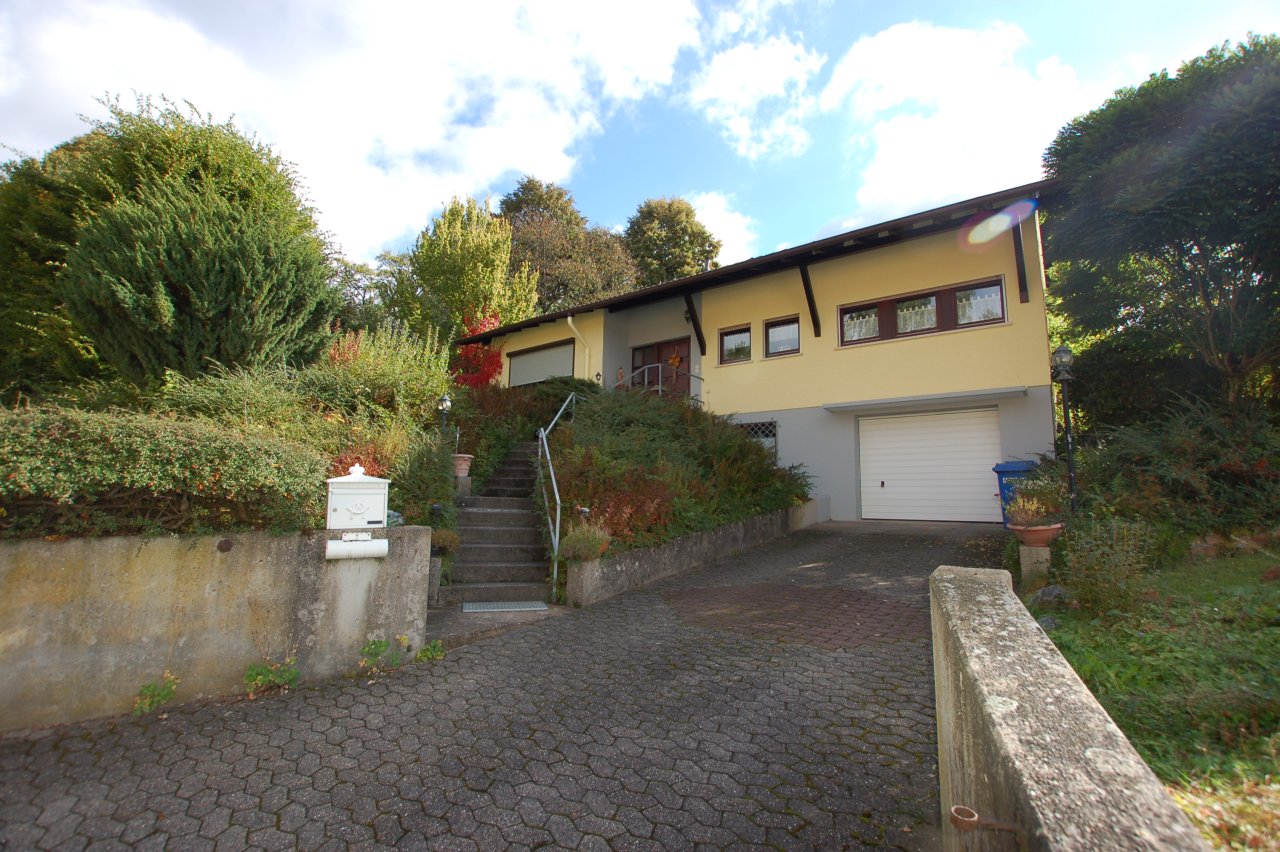 Vermietet! - Einfamilienhaus in Michelstadt / Weiten-Gesäß zu vermieten!