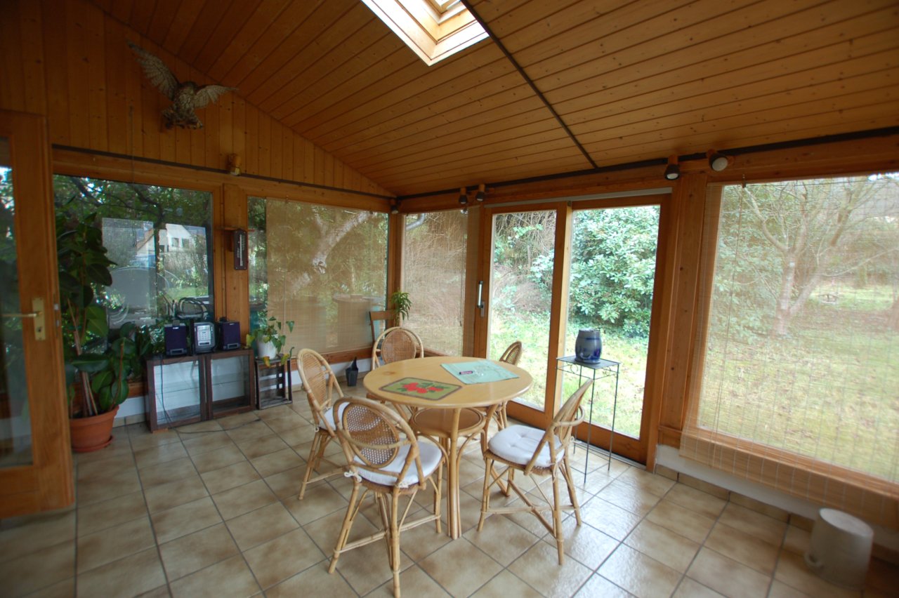 VERMIETET! Hauptwohnung mit Garage und Garten in Erbach