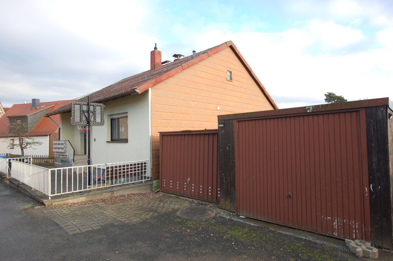 VERKAUFT ! - Freistehendes Einfamilienhaus in Vielbrunn zu verkaufen!