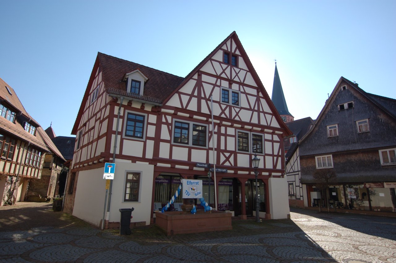 VERMIETET!- Stadtwohnung mitten in Michelstadt zu vermieten!