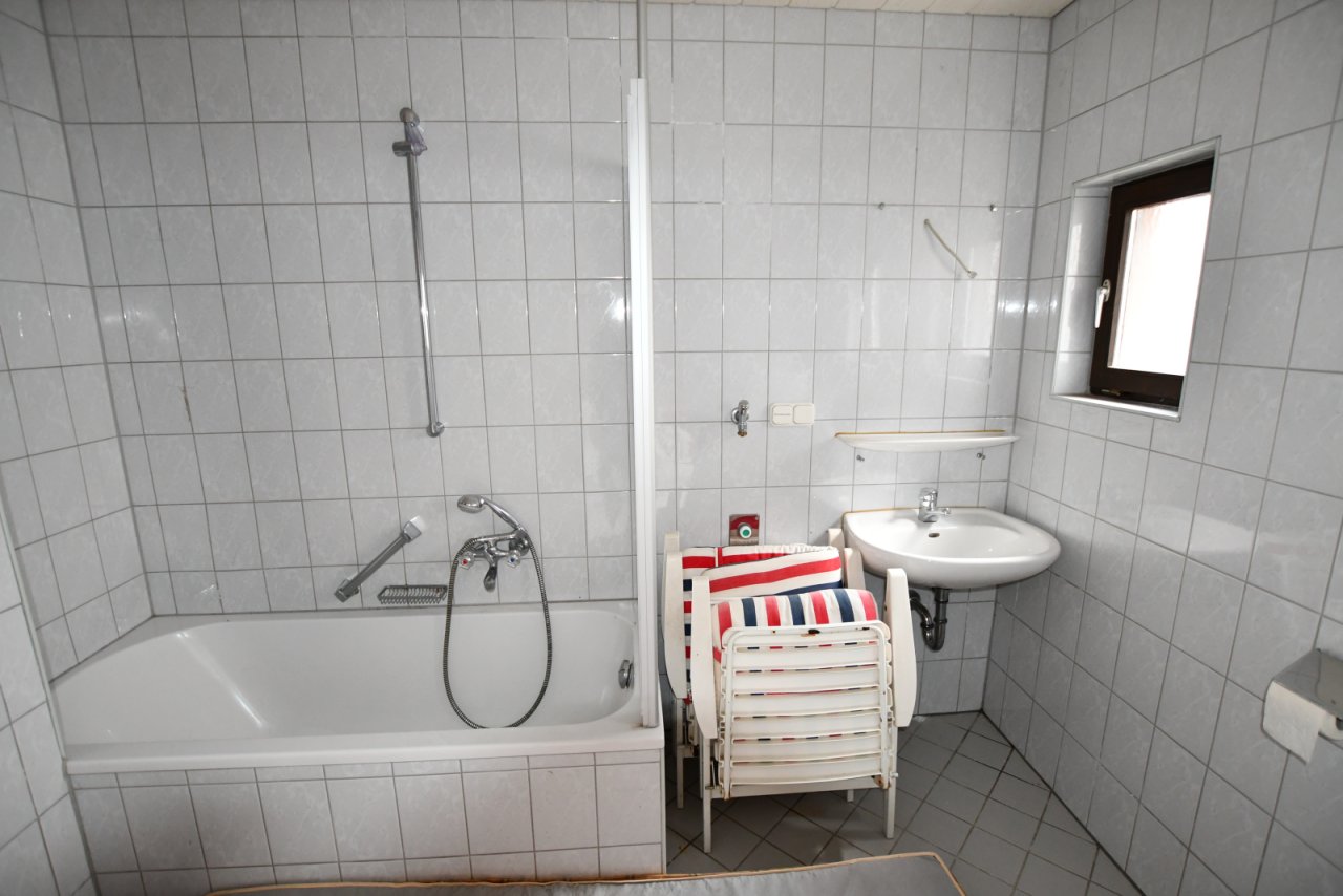Badezimmer im Nebengebäude Badezimmer im Nebengebäude